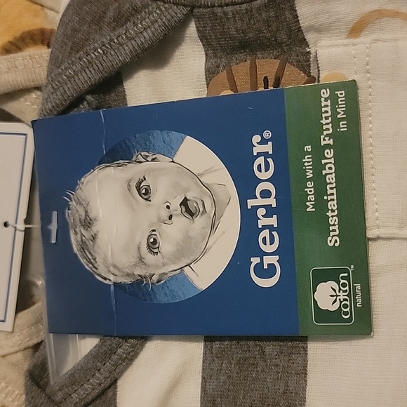 Set of 3 Gerber Sustainable Cotton Lion Onesies - Picture 6 of 8